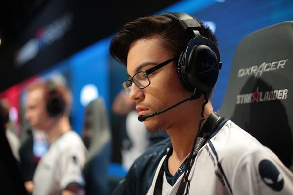 FACEIT Major Navi MIBR Team Liquid Astralis
