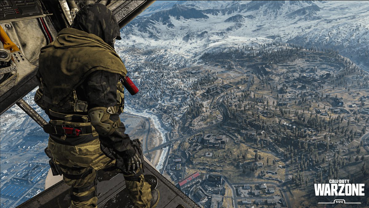 Scump wallbangs a player through a roof in Call of Duty: Warzone