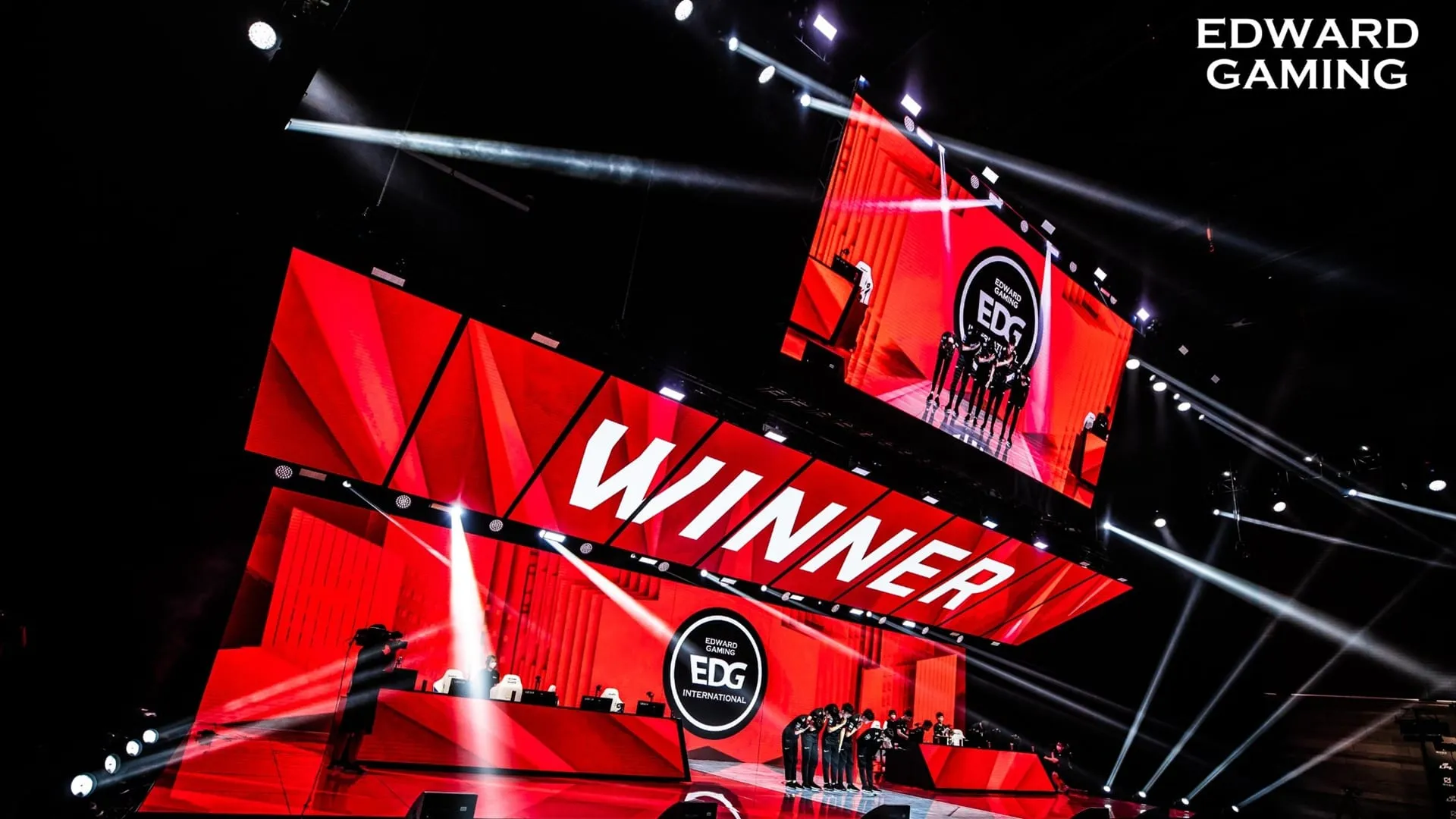 EDG top the League of Legends global power rankings