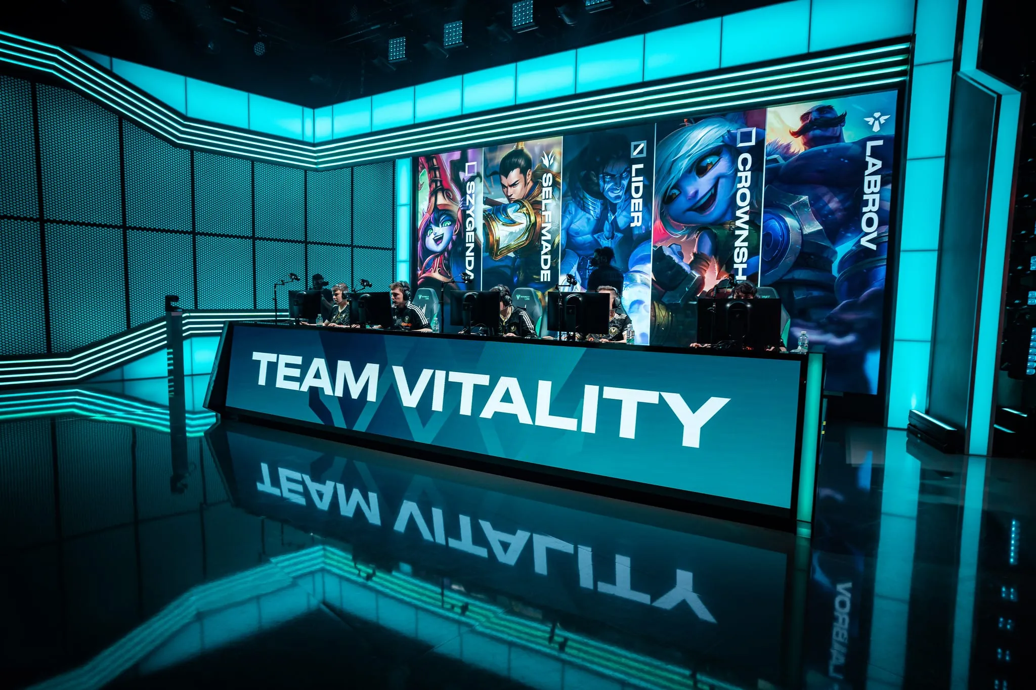 Team Vitality on LEC stage