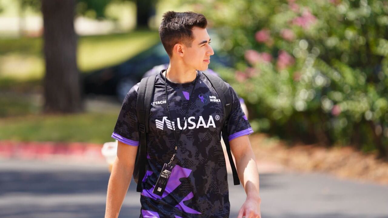 Attach heading into the CDL Stage 5 Major in Arlington, Texas.