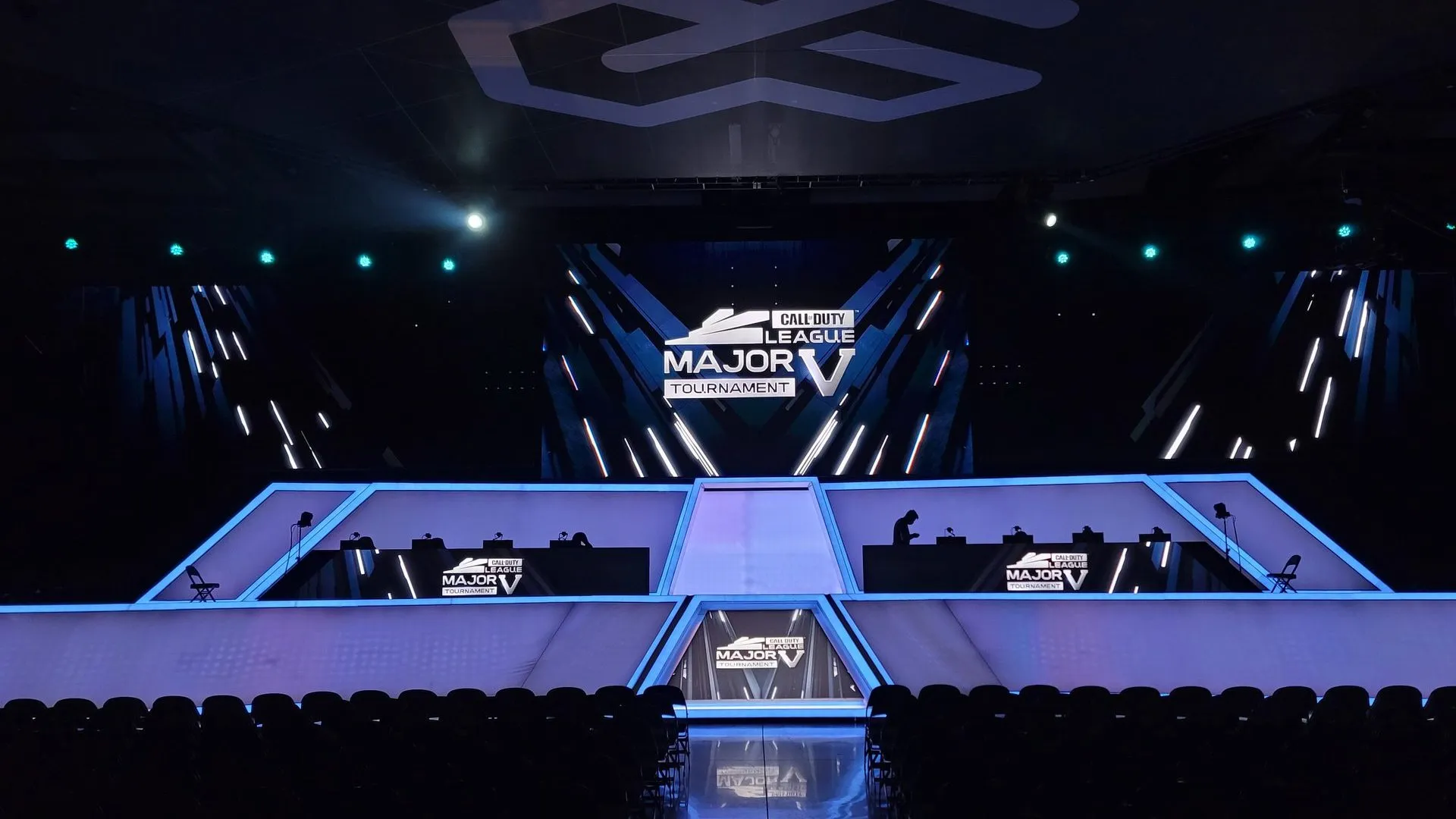 Call of Duty League Stage 5 Major on LAN