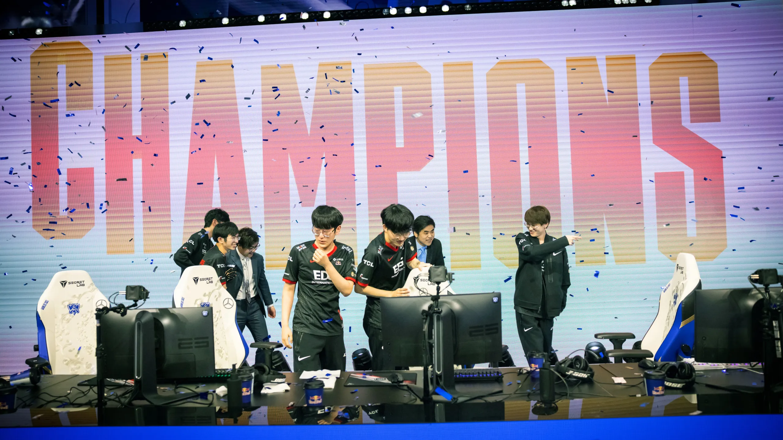 EDG win Worlds 2021 as the stream broke viewership records