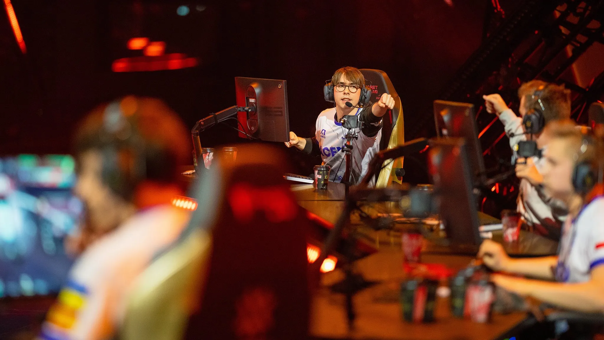 Zeek playing for Acend before Purp0 subbed in