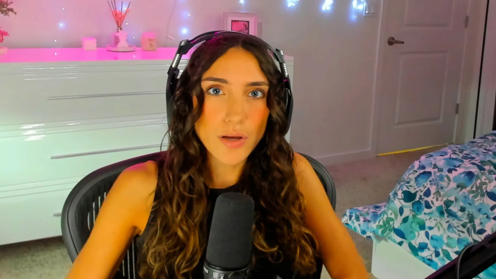 Nadia CoD cheater